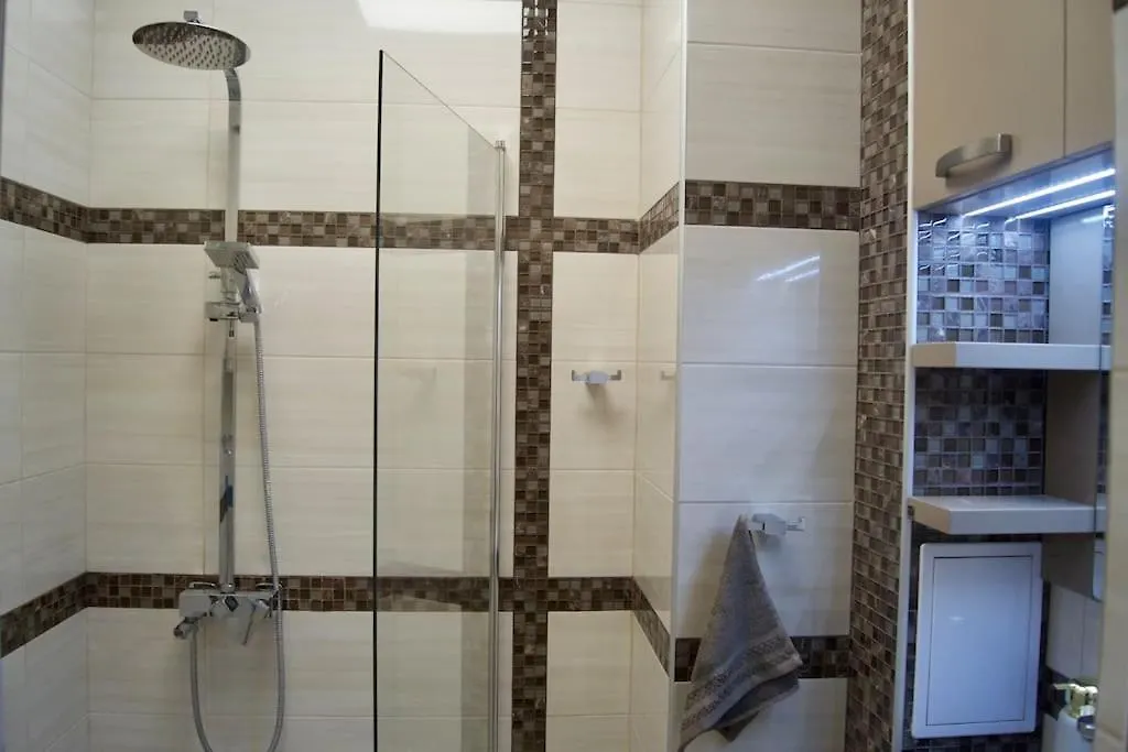 Cozy 2Br Oasis In Central Burgas City