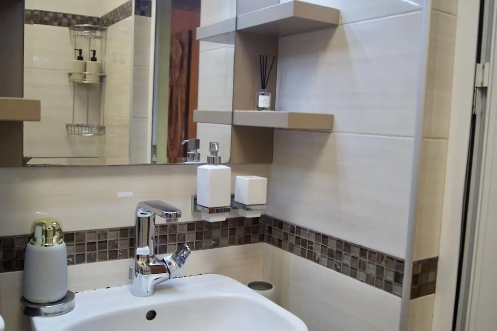 Cozy 2Br Oasis In Central Burgas City Lejlighed