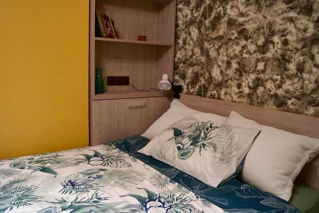 Cozy 2Br Oasis In Central Burgas City