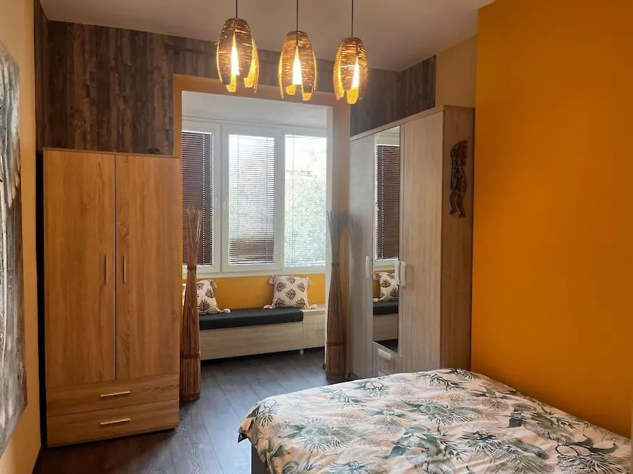Cozy 2Br Oasis In Central Burgas City Lejlighed